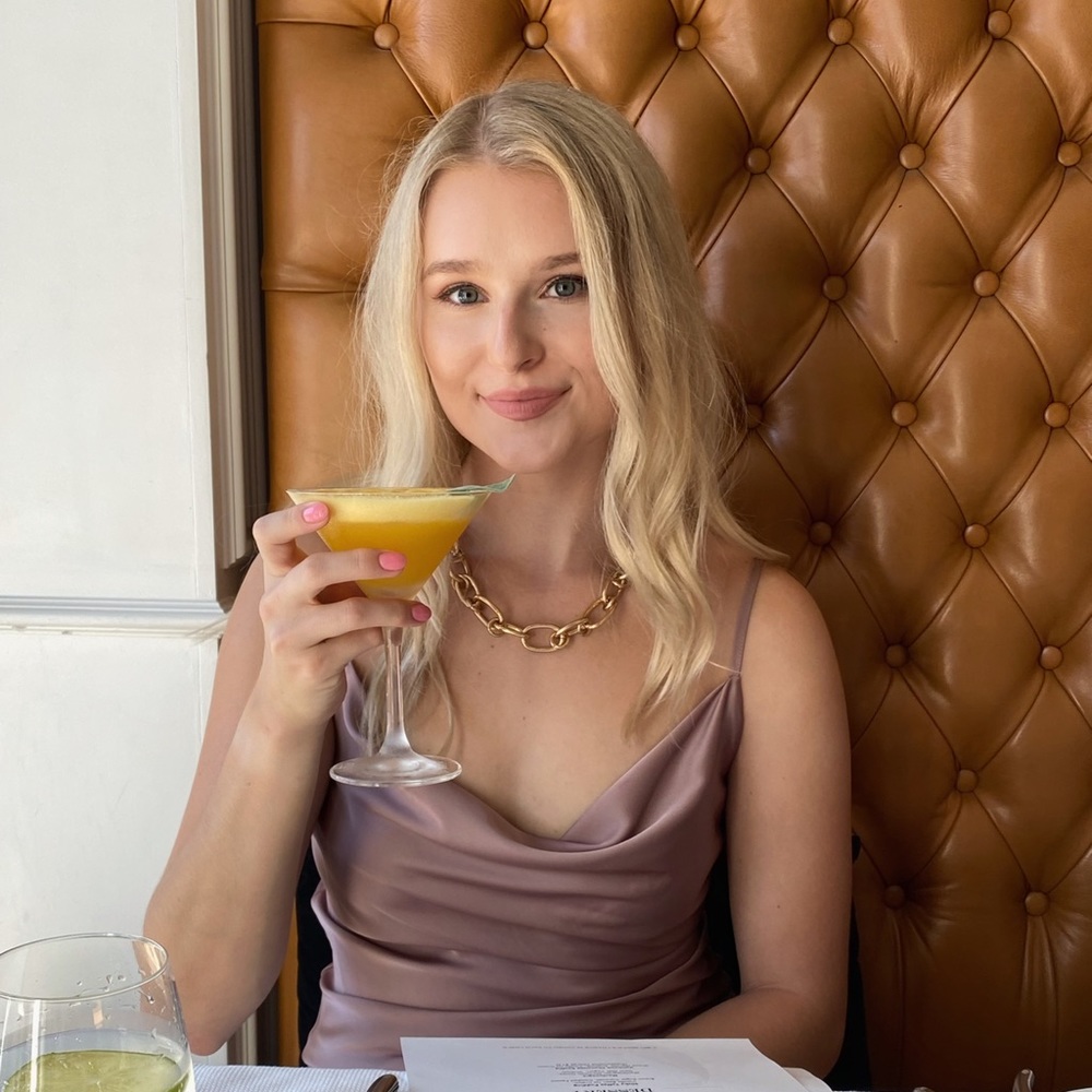 Meet your Posher, Sabrina
